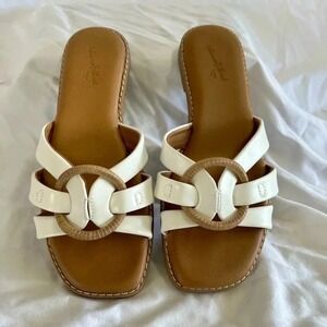 Women's Universal thread sandals size 6‎